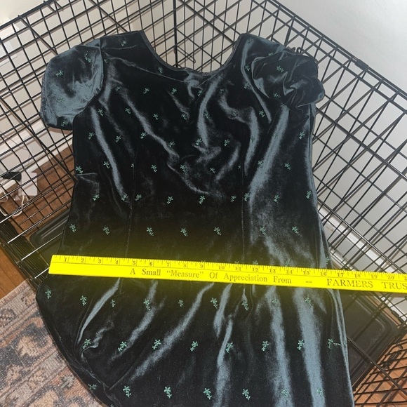 Women’s Vintage Emerald Green Velvet Dress Size 12 Made in USA - Picture 12 of 12